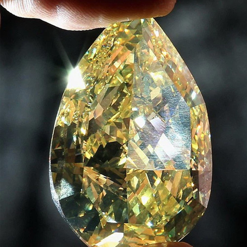 Những viên kim cương vàng đắt nhất thế giới