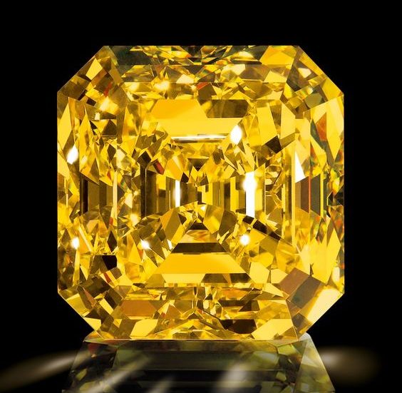 Kim cương vàng là gì, giá trị như thế nào, mua ở đâu uy tín