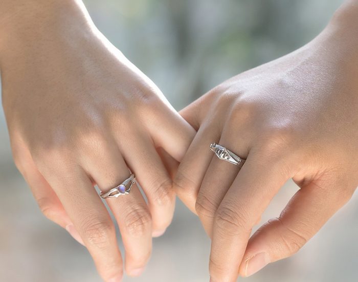 nam và nữ đeo nhẫn cưới tay nào