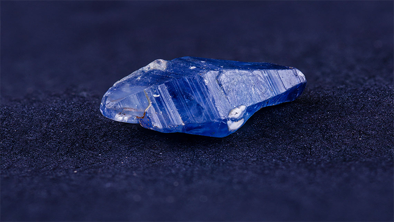Đá quý Sapphire – viên đá hộ mệnh và thúc đẩy tình yêu