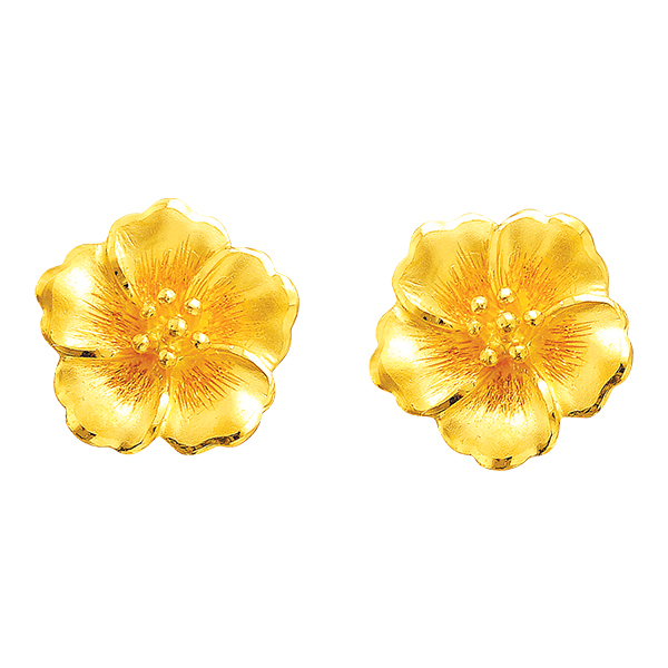 Bông tai cưới bằng vàng 24k thường có những họa tiết đơn giản.