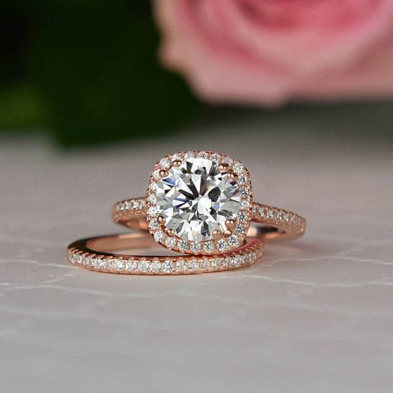 Nhẫn cưới kiểu full kim cương đơn giản mà đẹp 