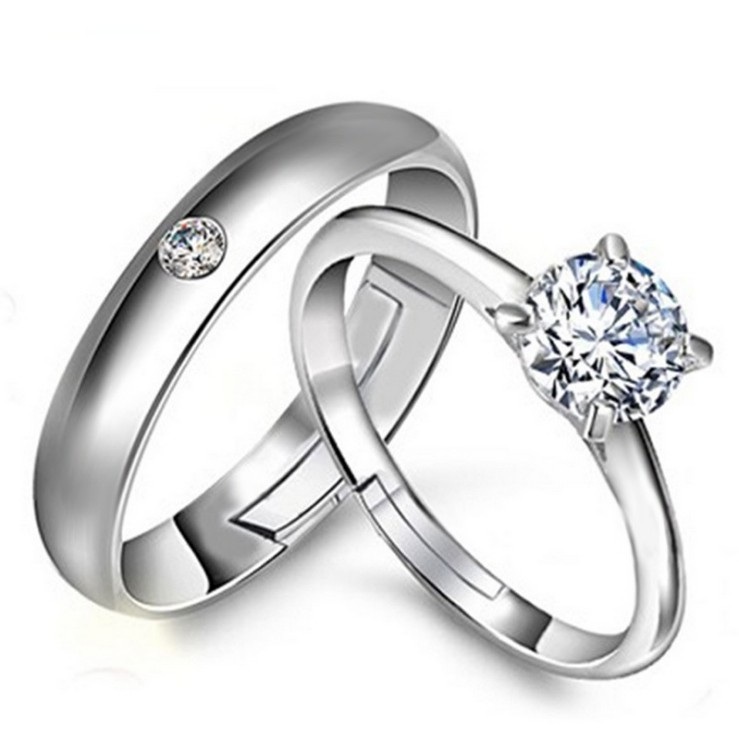 nhẫn cưới kim cương nhân tạo