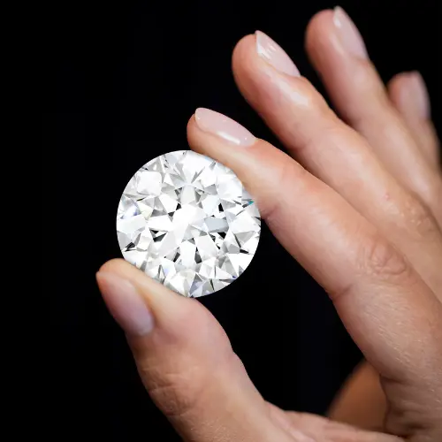 kim cương 10 carat nước D giá bao nhiêu