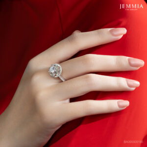 Nhẫn người yêu tặng đeo ngón nào tay nào - Jemmia Diamond