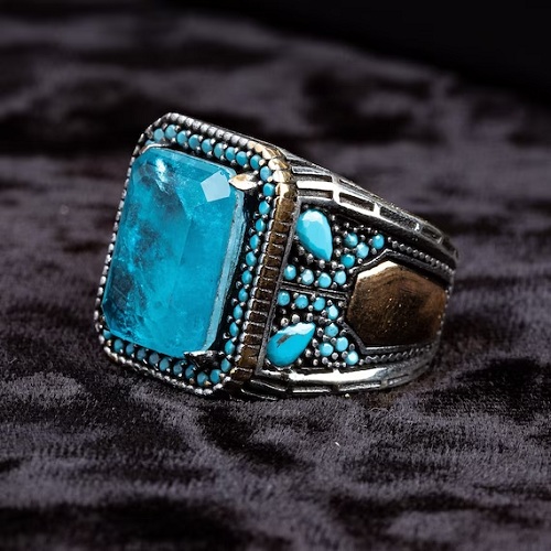 Hình 2: Nhẫn đá thạch anh xanh dương cho nam