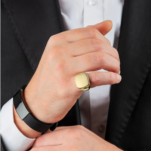 Hình 1: Vì sao cần tìm kiếm nhẫn đeo ngón út nam đẹp?