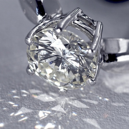 Hình 2: Tìm hiểu rõ về nguồn gốc của kim cương trước khi mua
