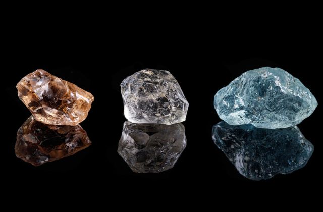 Đá Topaz còn được gọi là đá Hoàng Ngọc